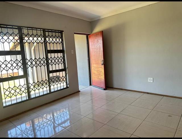 2 BEDROOM PROPERTY TO RENT IN MTHATHA CENTRAL